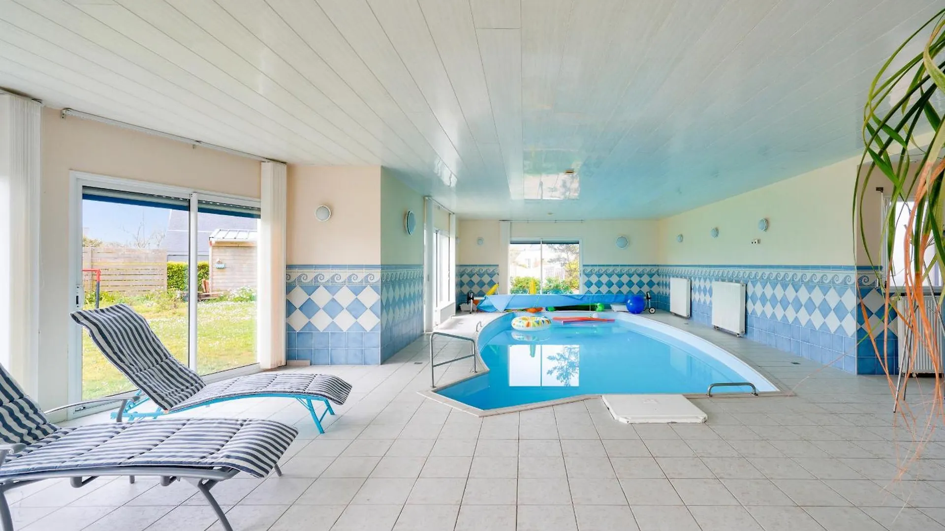 Piscine Couverte - Sauna - Maison Pour 9 A Loctudy Tatil Evi